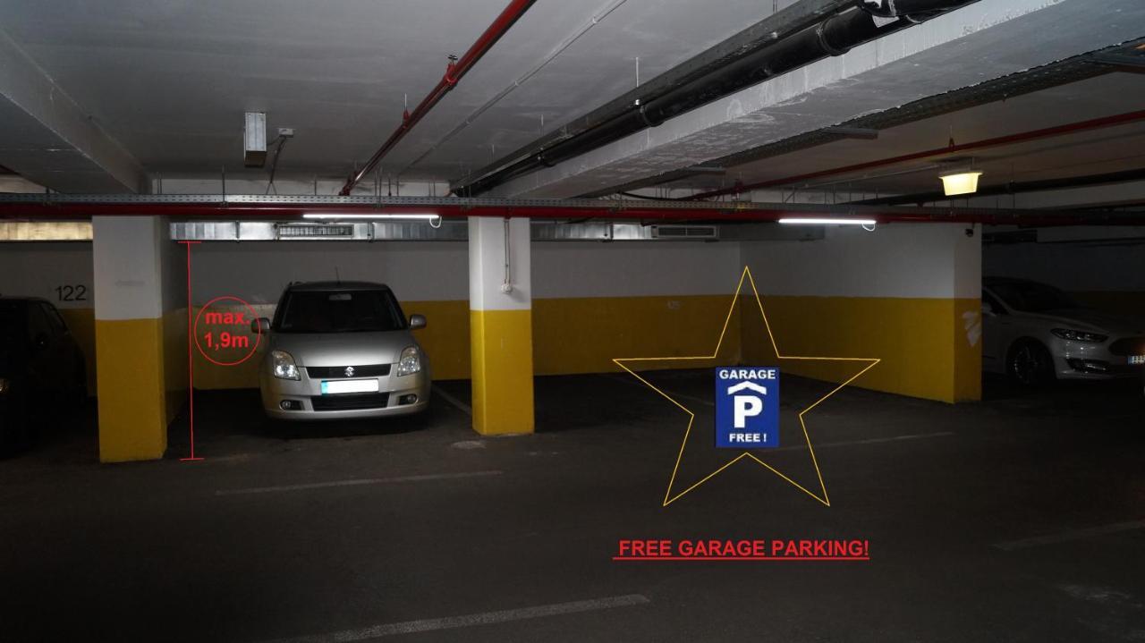 Sinko - Free Garage Parking, Central, 2 Bedrooms 4 Single Beds, Flexi Check-out * Budapeste