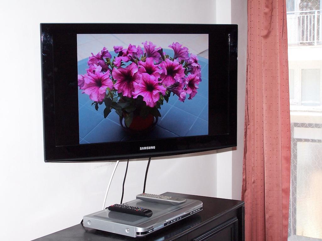 Sinko - Free Garage Parking, Central, 2 Bedrooms 4 Single Beds, Flexi Check-out Budapeste